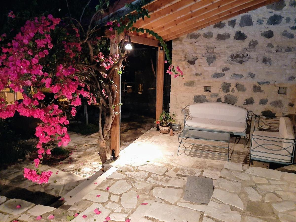 Blue Cottage Apsiou Exterior foto
